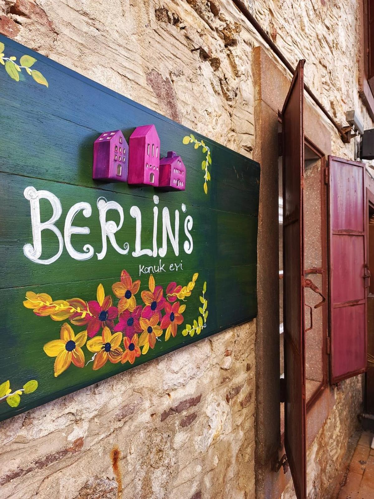 Berlin'S Guest House 울라 외부 사진