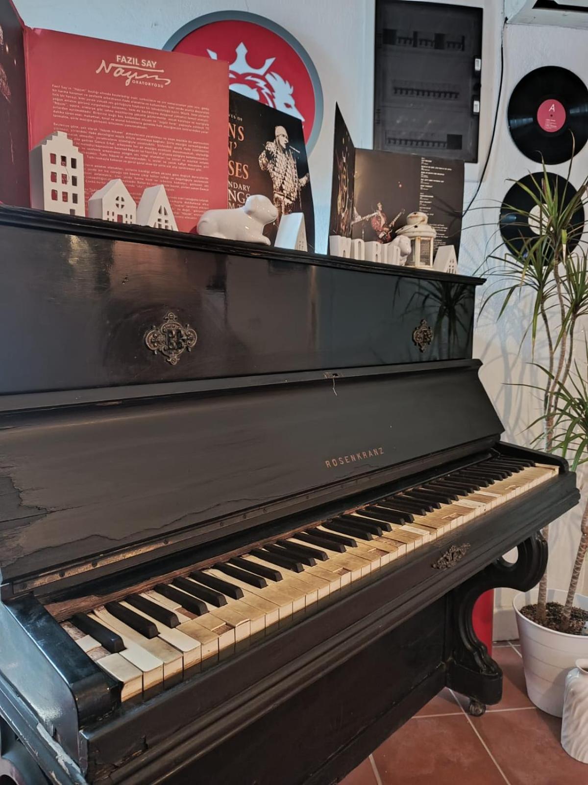 Berlin'S Guest House 울라 외부 사진